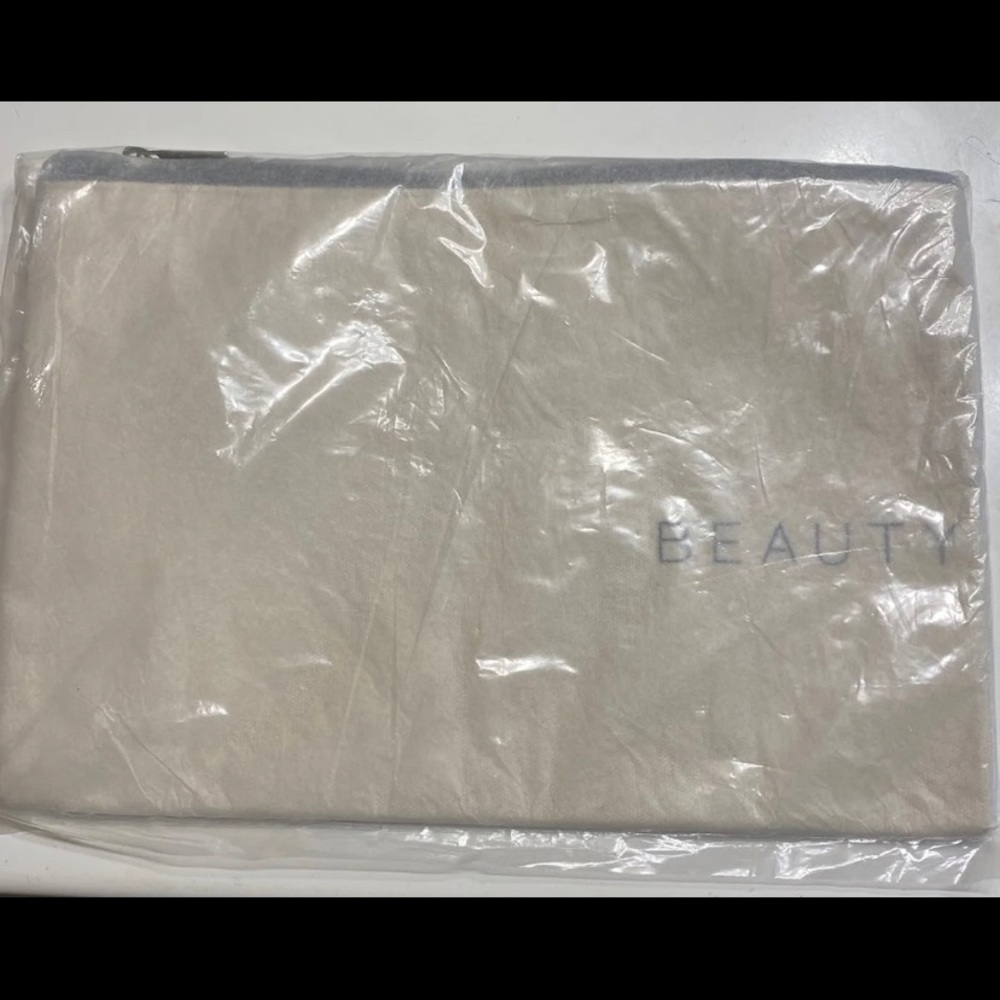 Makeup bag